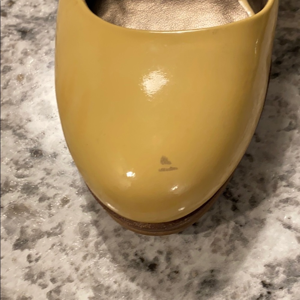 Cole Haan nude wedges size 7.5 - Picture 5 of 8